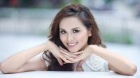 Hoa hậu Diễm Hương bị chồng bỏ