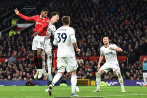 “Cạnh Tranh Hoa Hồng” trong Premier League, Manchester united giành được thắng lợi cuối cùng