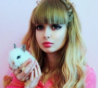 Búp bê Barbie Nga xinh đẹp :D