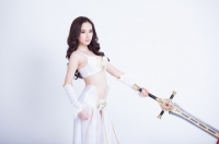 Angela Phương Trinh tung ảnh 'chiến binh tất lưới' cực sexy