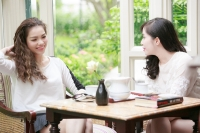 ++Quách An An chân dài nuột nà bên Quỳnh Nga<>>>>cả 2 em đều đẹp