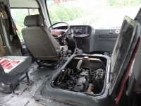 Ôtô chở 32 người bốc cháy trong hầm Hải Vân