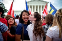 Độc quyền Vietyo - Hôn nhân đồng tính được Toà án tối cao Mỹ chấp thuận