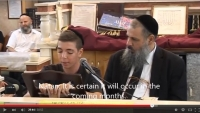 Một Cậu Bé Người Do Thái 15 Tuổi Nhìn Thấy Tương Lai Của Ngày Tận Thế Và Kể Lại Cho Mọi Người Nghe Trong Nhà Thờ