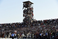 Hoảng hốt: Cảnh tượng hãi hùng khi xem bóng đá ở Nigeria