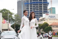 Hoa hậu Kỳ Duyên và Hoa hậu Pháp khoe sắc với áo dài