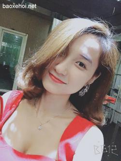 Vẻ đẹp của Hot girl Phan Angela người tình mới của tay chơi Minh nhựa