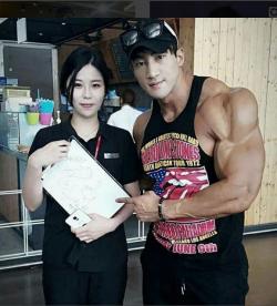 SIêu phẩm body builder số 1 Hàn Quốc 120kg