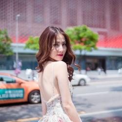Vẻ đẹp thoát tục của Diễm My ở Hàn Quốc - sao em xem thấy tục ko vậy =))
