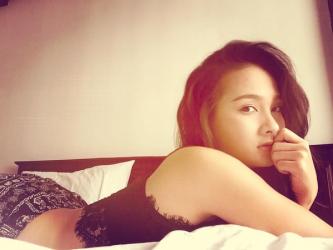 Lộ ảnh nhan sắc thật của Bảo Thanh trước khi thẩm mỹ, thích khoe vòng 3 nóng bỏng!