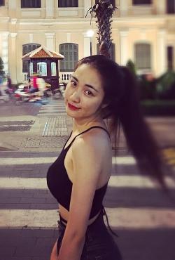 Hậu chia tay, tình cũ Phan Thanh Bình, Công Phượng ngày càng mê đồ trễ nải