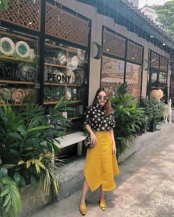 Đỗ Mỹ Linh bất ngờ khoe hình thể sexy so kè với 'nữ hoàng vòng 3' Angela Phương Trinh