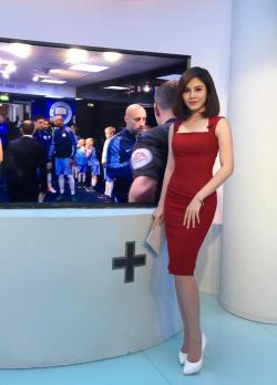 "Thánh nữ" fan MU dự đoán tỉ số World Cup, bách phát bách trúng!