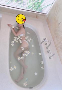 "Bóc trần sự thật" sau vòng ba lớn 1 mét của người đẹp Sài Gòn
