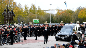Hoàng tử William và Sir Ferguson tham dự tang lễ Charlton, Glazer và Ten Hag vắng mặt