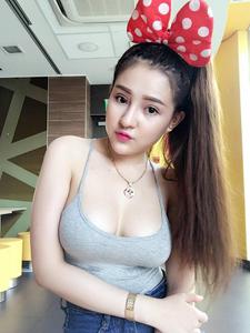 Ảnh năm 18 tuổi chưa dao kéo của Ngân 98 được khen ngợi như gái Hàn