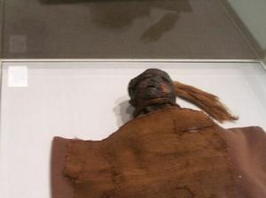 Phát hiện “xác ướp quỷ” với khuôn mặt gây lạnh người ngỡ ngàng trước nhan sắc phụ nữ 2.000 năm tuổi
