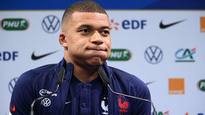 Sự Nghiệp Bóng Đá Chuyên Nghiêp Của Mbappe Có Thể Sẽ Bị Ảnh Hưởng Vì Chấn Thương?