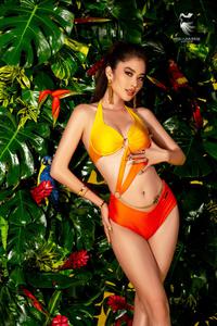 'Miss Universe Vietnam 2023' với bikini và váy cắt xẻ sexy